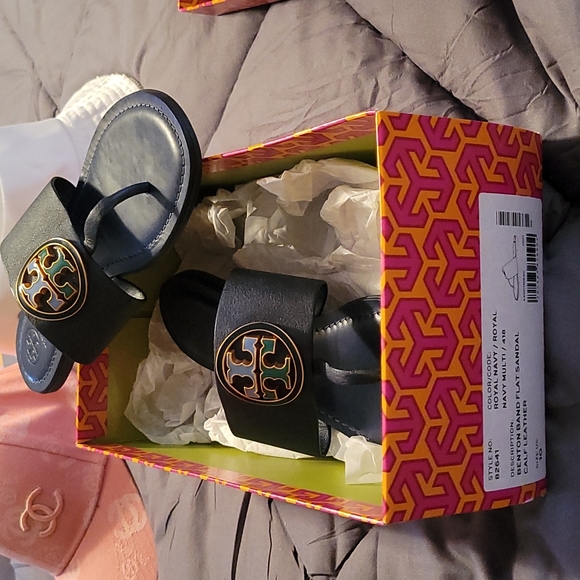 TORY BURCH SANDLES - Picture 1 of 8
